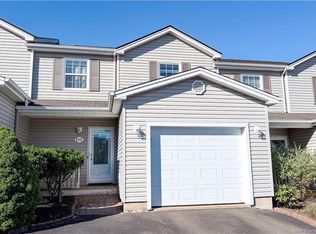 100 Firmin Cres, Dieppe, NB E1A 8G2