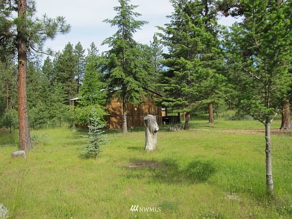 4th image of 8 Ranier Avenue