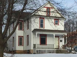 1002 S Washington Ave, Saint Peter, MN 56082