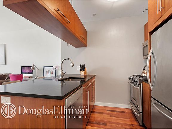 3rd image of 2-40 51st Ave #3F