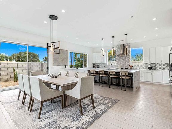 3rd image of 72985 Somera Rd