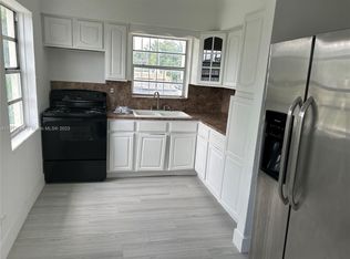 2215 NW 33rd St #3, Miami, FL 33142