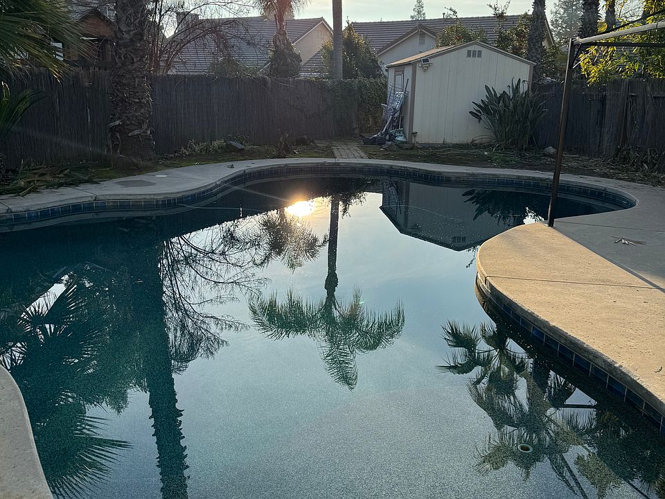 2nd image of 2423 E Poppy Hills Dr