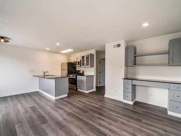 2nd image of 1309 Blair St APT 7