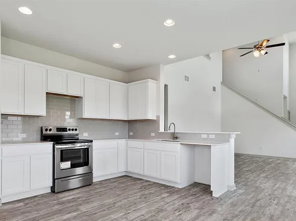128 New Hampton Way, San Marcos, TX 78666