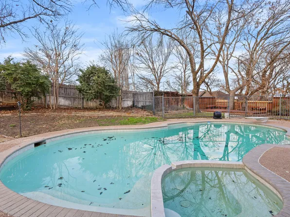 2714 Winding Hollow Ln, Arlington, TX 76006
