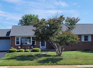 413 Boxwood Rd, Wilmington, DE 19804