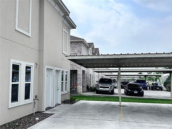 3rd image of 406 Newport Ave #3