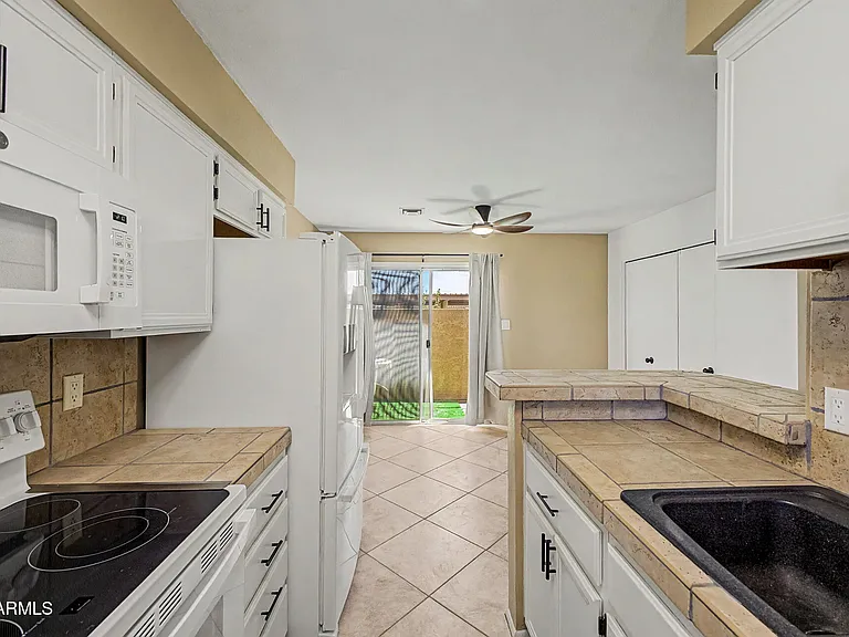 20420 N 6th Dr #1 — Photo 8