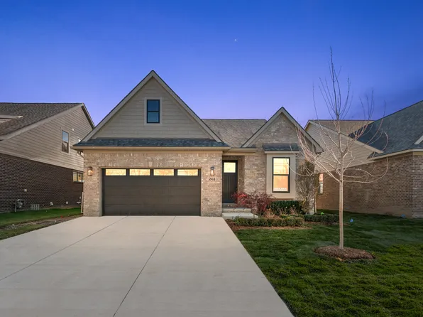 5944 Willow Grove Dr #4, Troy, MI 48085