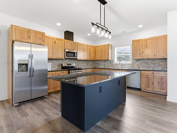 2nd image of 208 Junebug Ct