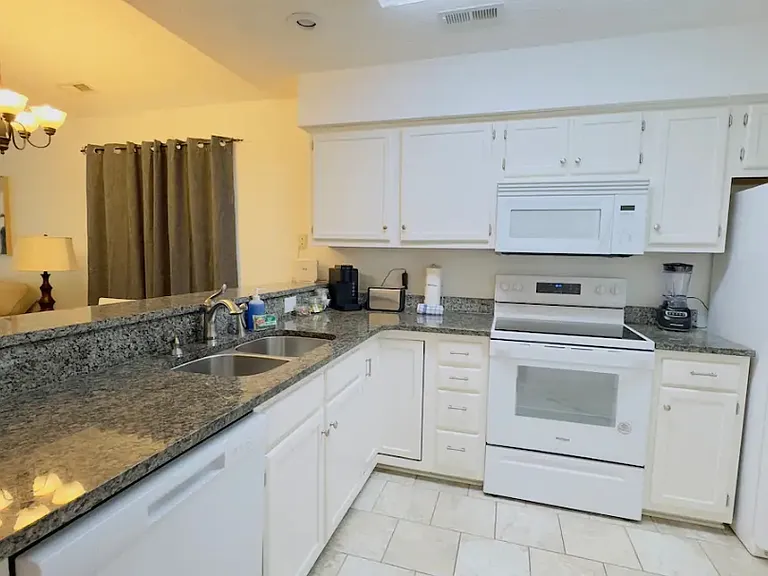 529 White River Dr #19I — Photo 6