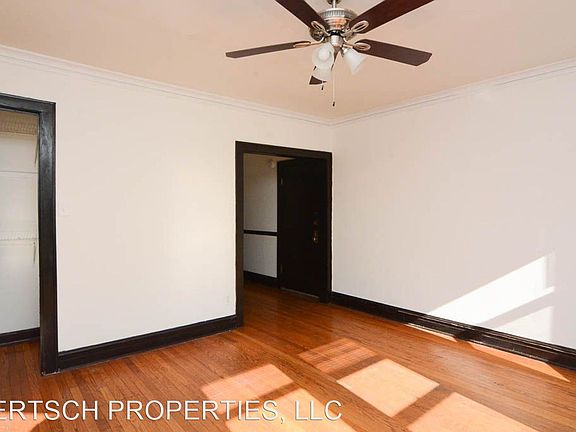 5th image of 2538 W Sunnyside Ave #2