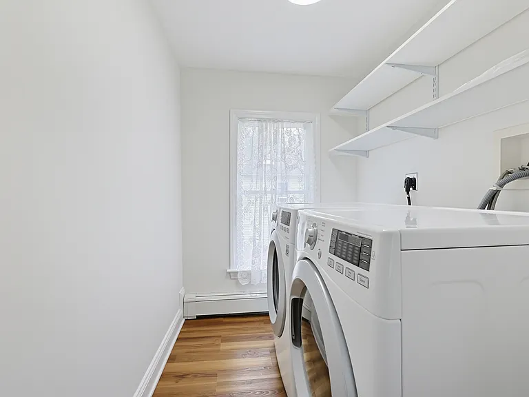 17 Church Ct — Photo 8
