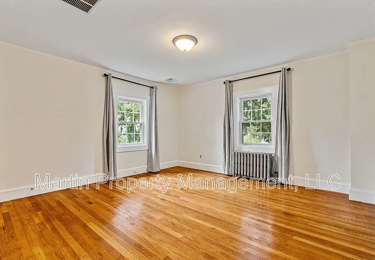 14 Gleason Rd — Photo 12