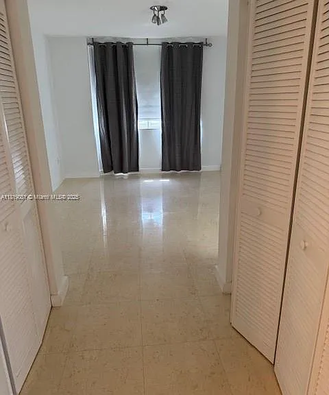 19501 W Country Club Dr #1815 — Photo 10