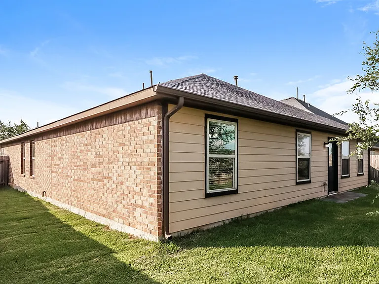 18003 Dalton Shadow Ln — Photo 15
