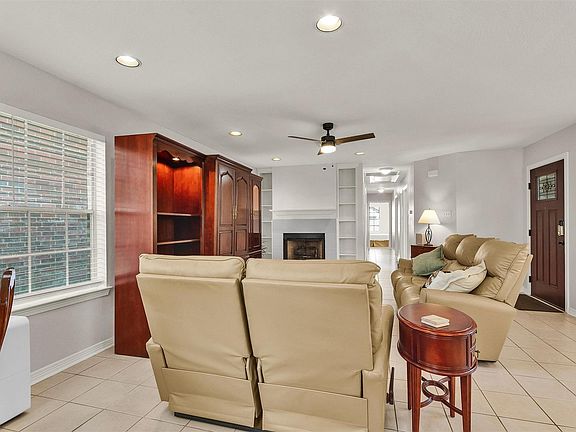 4th image of 906 Juniper Ct
