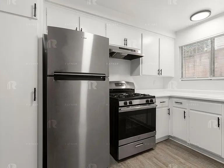 (AN/TI/YO:B) 5424 Corteen Place — Photo 7