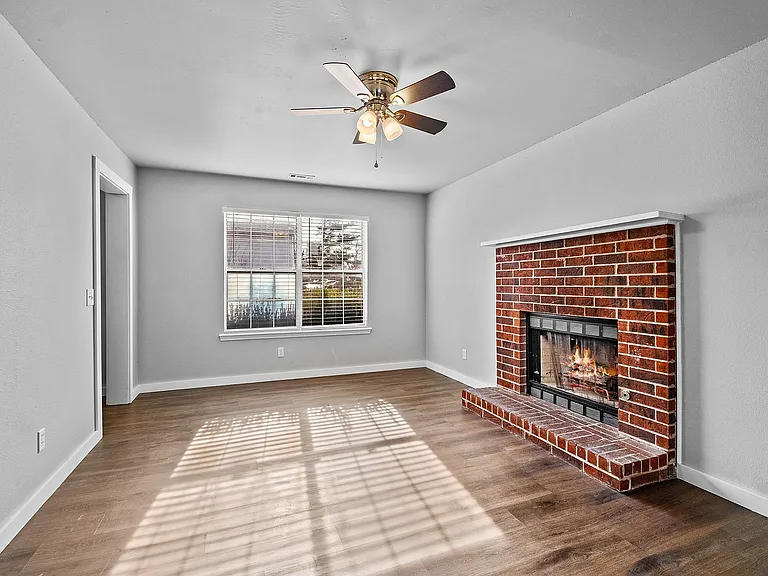 8-2674 Kantz Dr Fayetteville, AR 72703- No Watermark 08