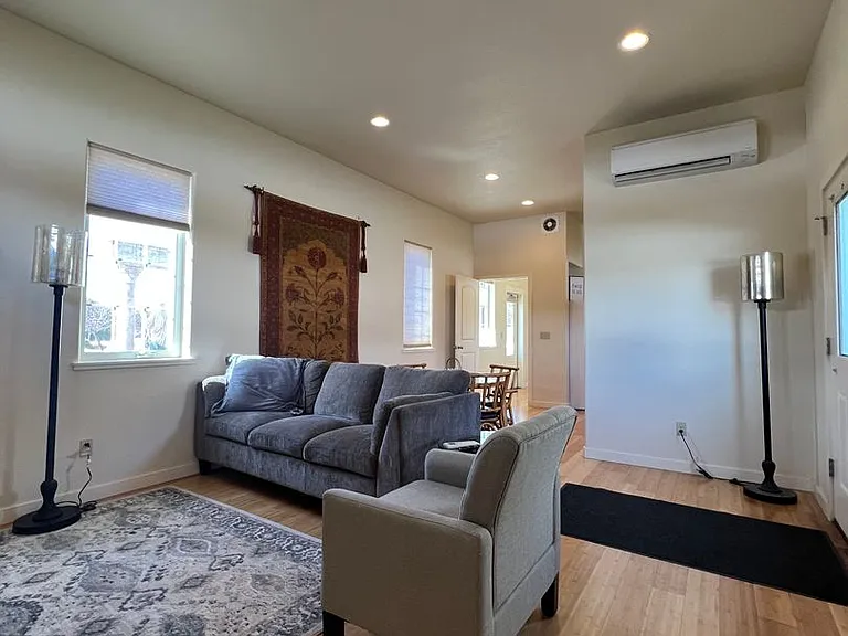 Furnished one Bedroom Apartment on 27 Acre Estate | Available Now — Photo 12