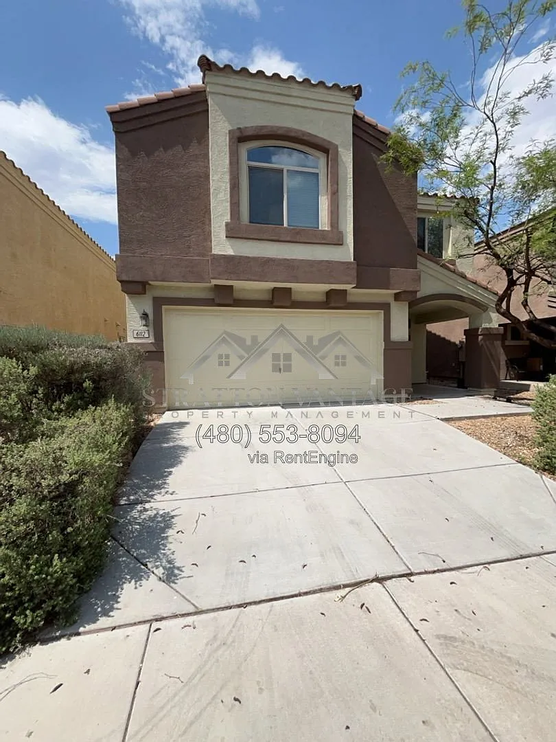 4 bed, 2.5 bath, 2318 sqft, $1,600 — Photo 1