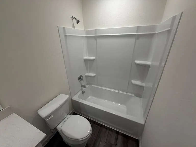 2210 Meadow Park Dr — Photo 27