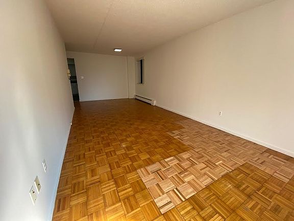 2nd image of 14026 Franklin Ave