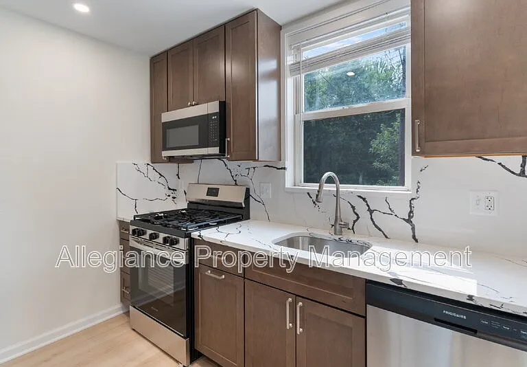 3727 Mark Dr — Photo 11