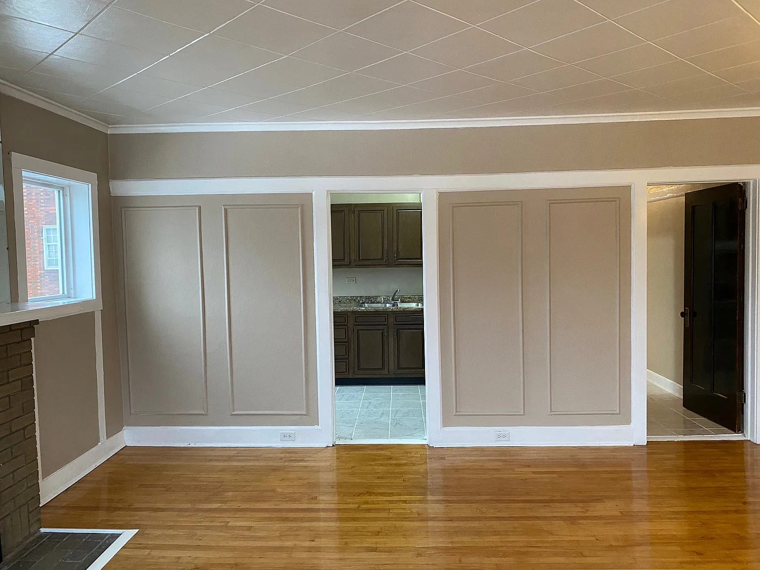 2 bed, $950 — Photo 2