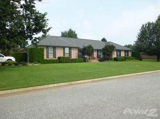 860 Copper Ridge Dr, Cantonment, FL 32533
