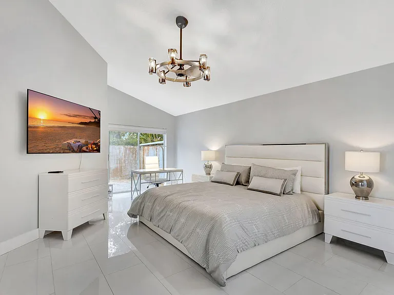 7 Wyndham Ln — Photo 25