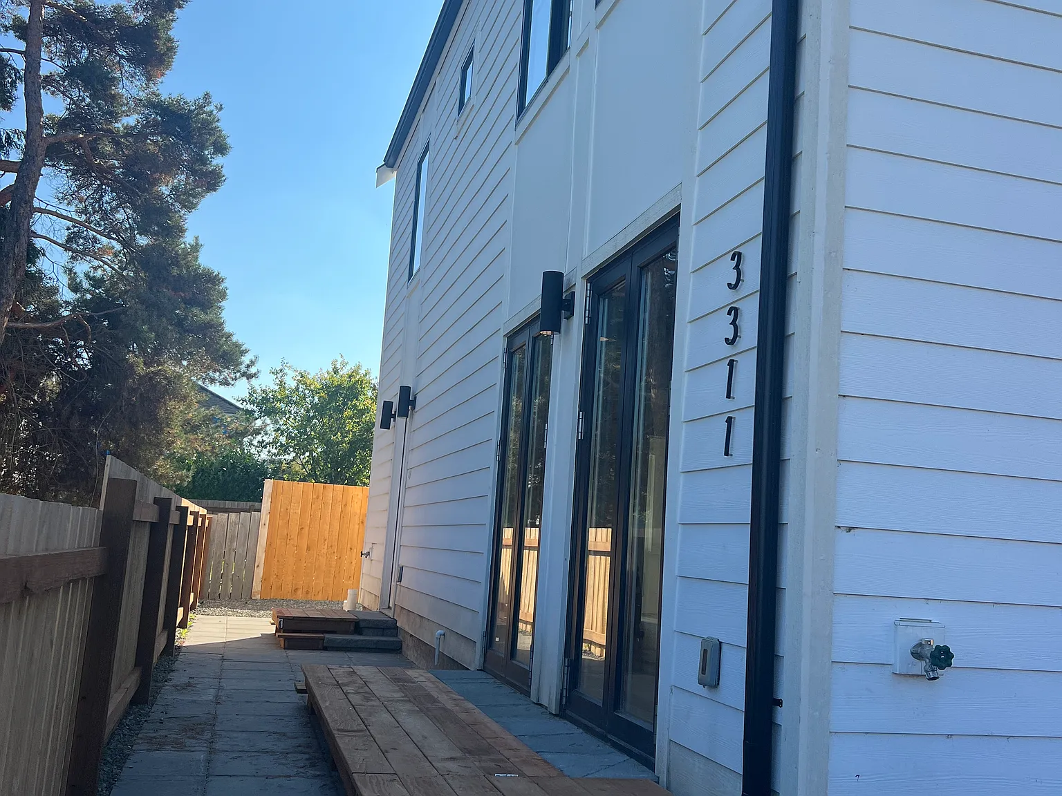 2 bed, 1.5 bath, 1000 sqft, $3,500 — Photo 4