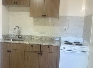202 Woodlawn Cir #1, East Hartford, CT 06108