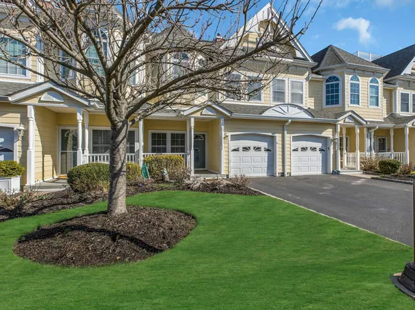 504 Emily Drive, Patchogue, NY 11772