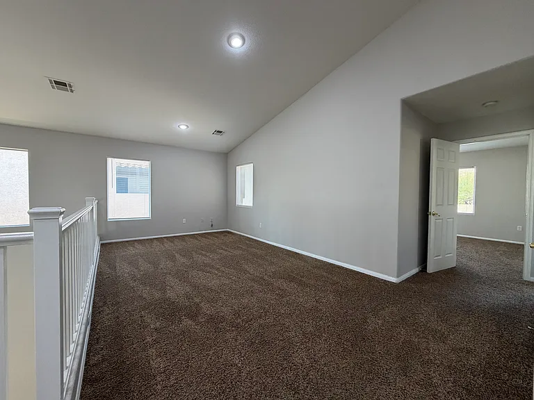 148 Macoby Run St — Photo 12
