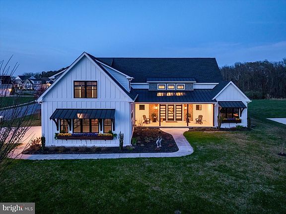 2nd image of 30921 Stallion Ln