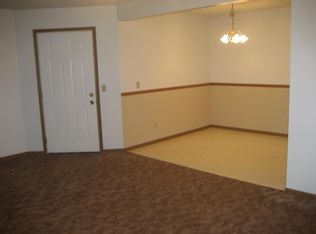1600 Northgate Dr APT 3, Ely, IA 52227