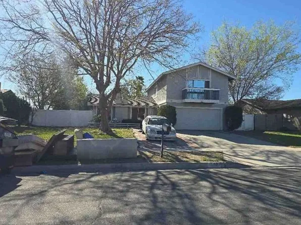 943 W Valencia St, Rialto, CA 92376