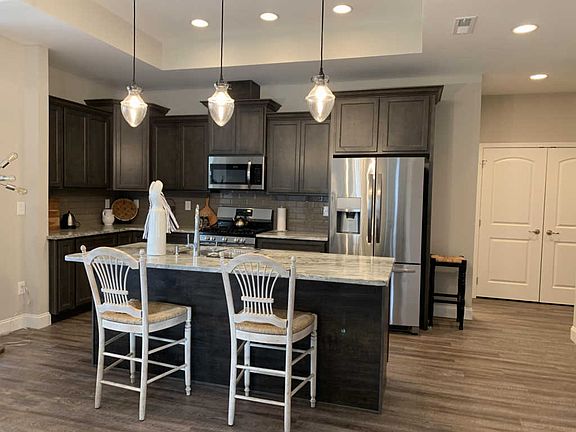 3rd image of 4943 Willow Bluff Cir #33