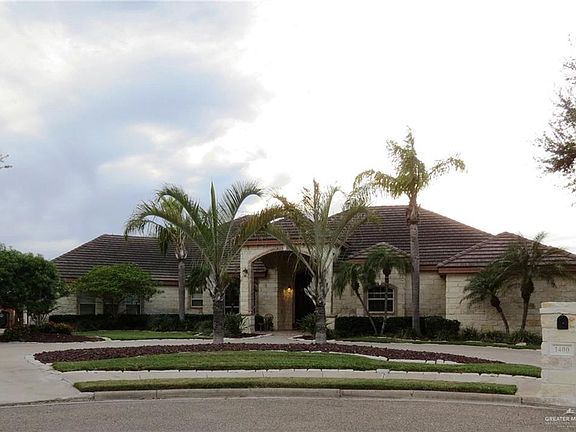 3rd image of 1400 Thornwood Dr