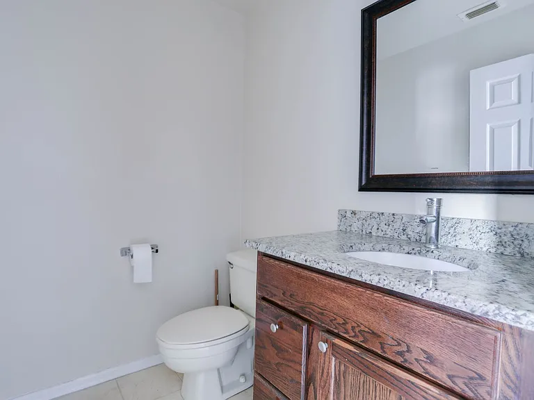 7206 Olympia Ct — Photo 17