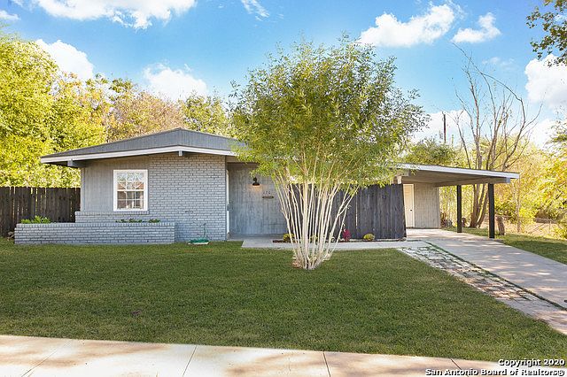 1st image of 130 Hidden Valley Dr