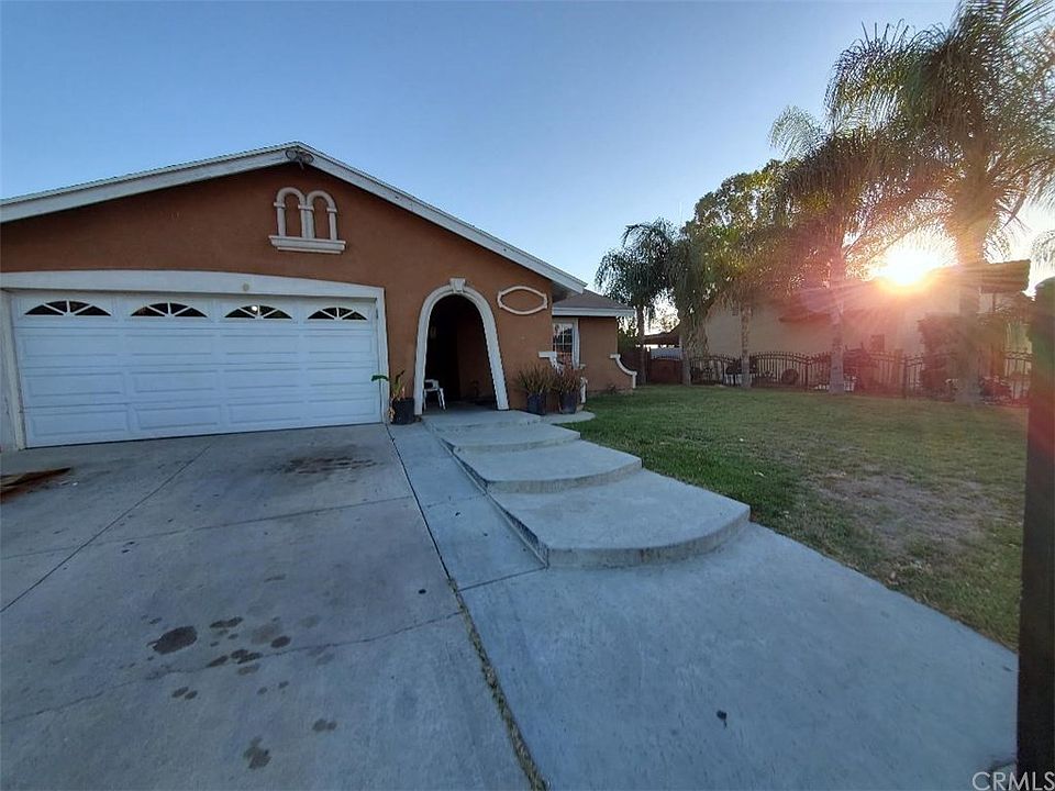1st image of 24423 Brodiaea Ave