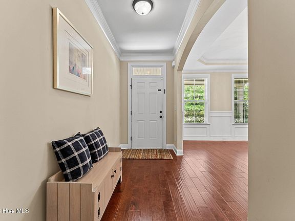 4th image of 2334 Malone Way