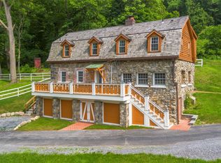 143 Mountain Ln, Beacon, NY 12508