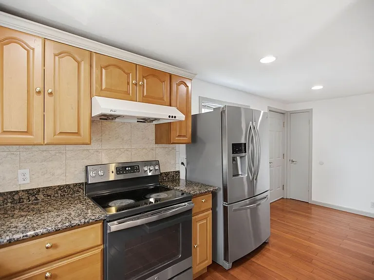 1742 S Shelton St — Photo 13