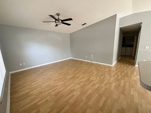 3rd image of 115 W Emma St