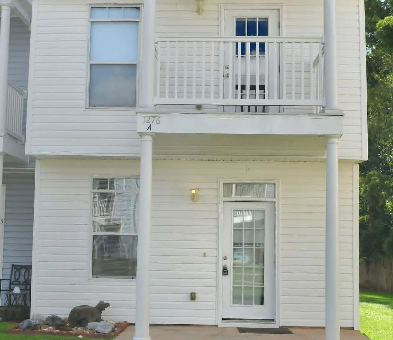 3 bed, 3.0 bath, 1156 sqft, $1,800 — Photo 1