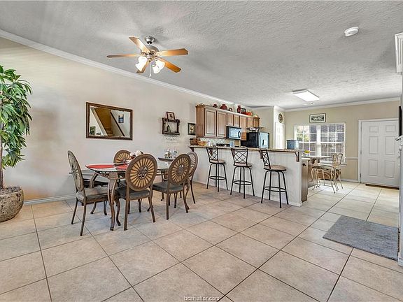 5th image of 142 Forest Dr